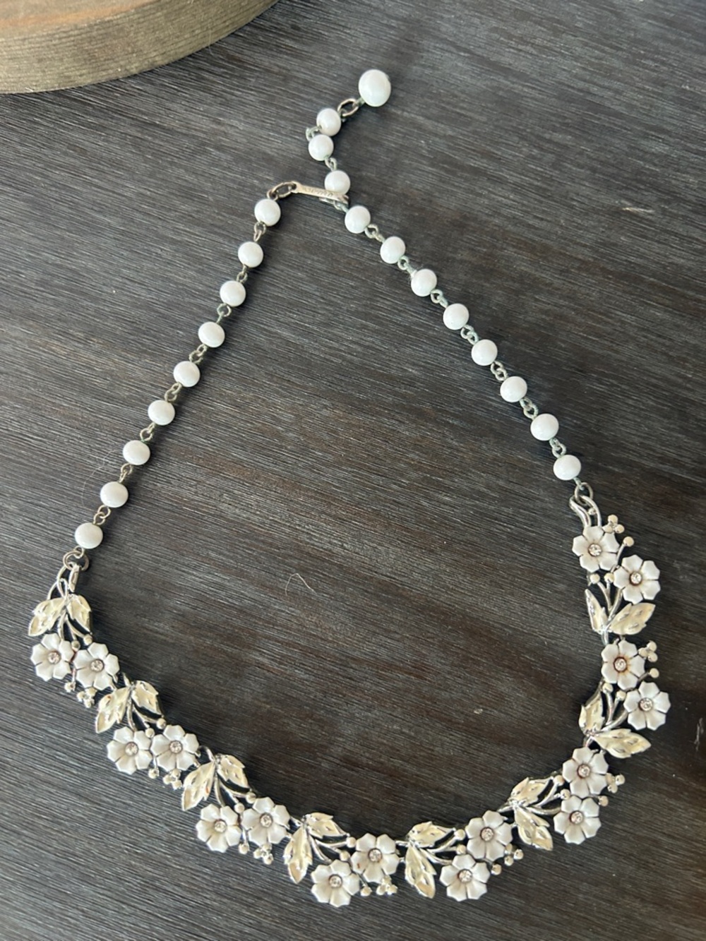 50's Coro Pegasus Small White Flower Floral Chain Vintage Necklace